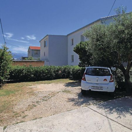 Amazing Apartment In Kastel Sucurac With Kitchen Kaštela Εξωτερικό φωτογραφία